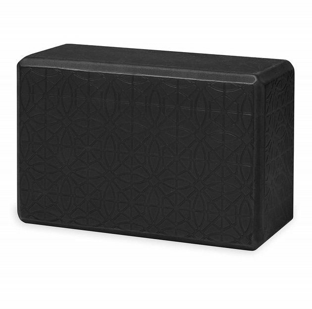 GAIAM Kostka do jogi Embossed Black 63438 Gaiam 63438 Kostka do jogi – jak wybrać dobry model?